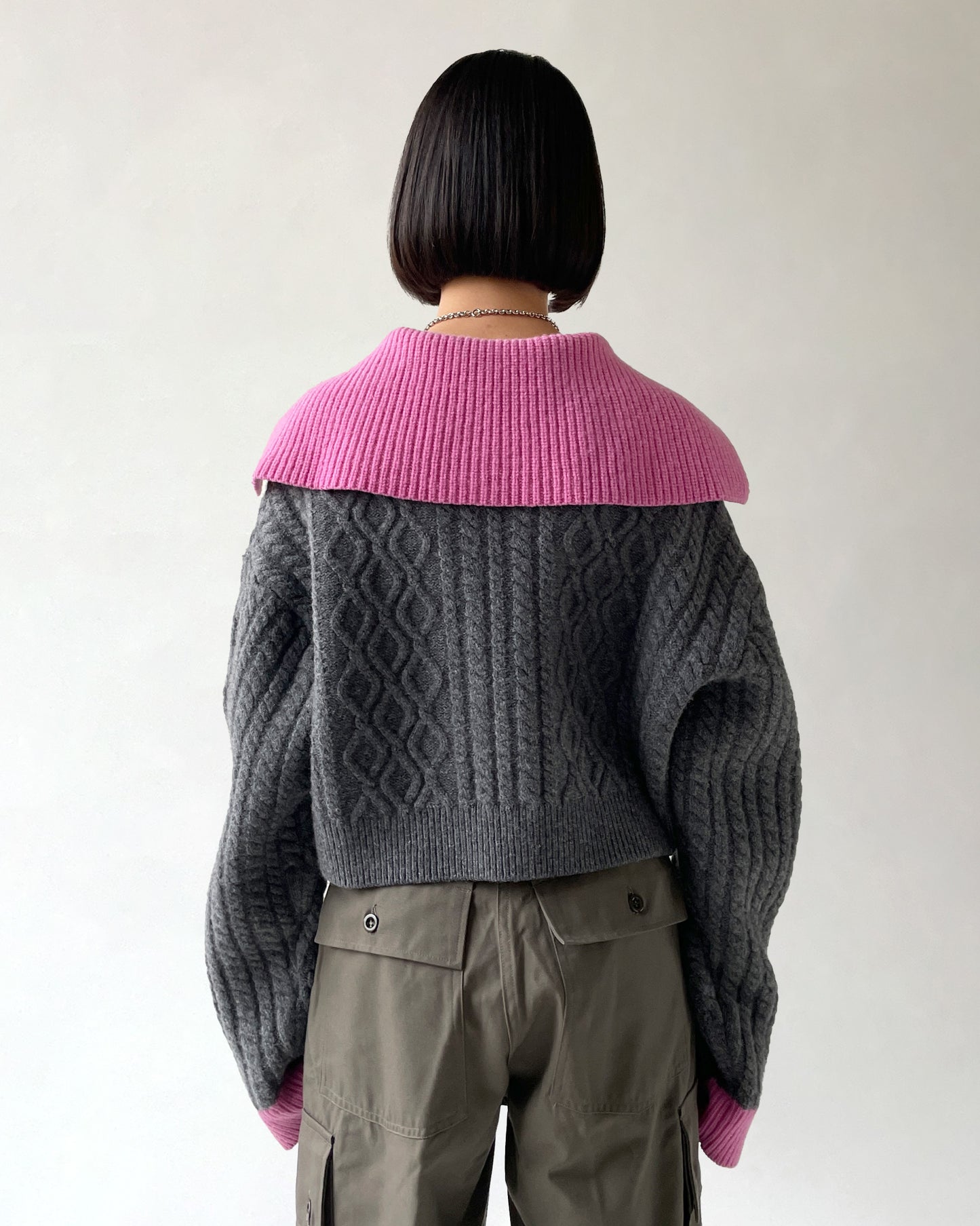 404 Cropped Cable Knit by RYE TENDER - Gray × Pink