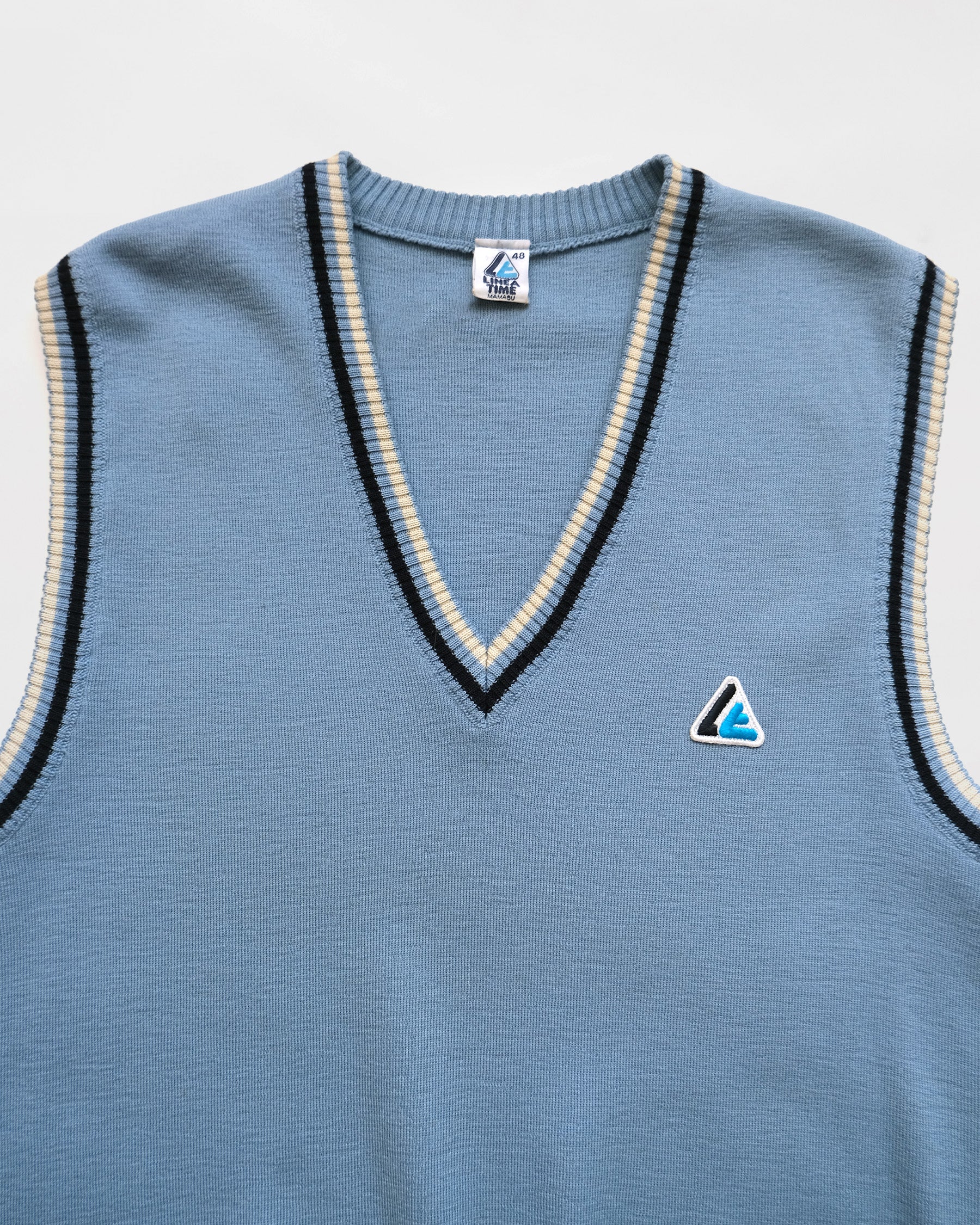 NOS V-neck Vest