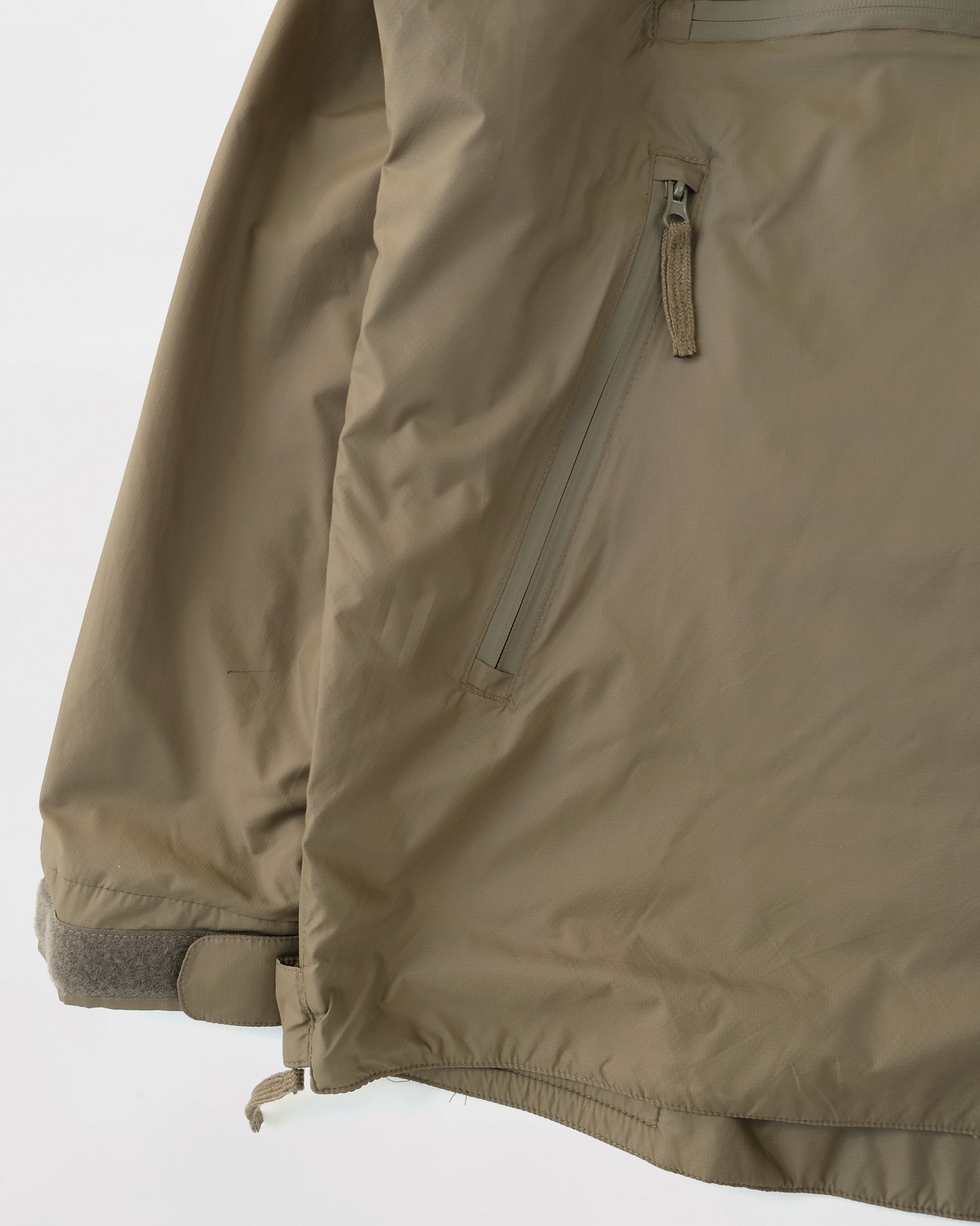 Nylon Pullover