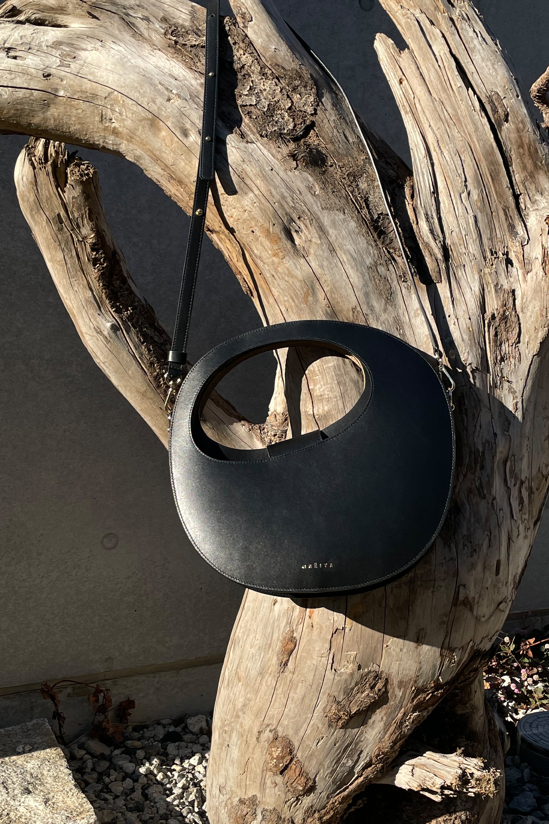 UPCYCLED LEATHER BAG (SQUARE)