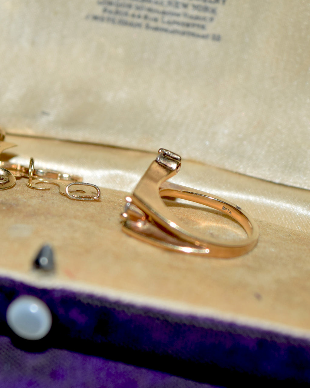 14k Gold × Diamond Ring